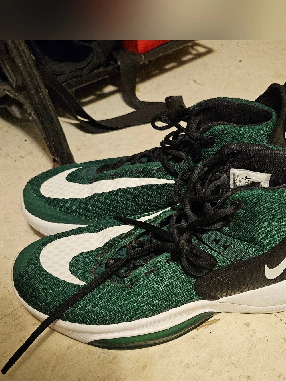 Nike Zoom Rize TB Size 9 men's shoes